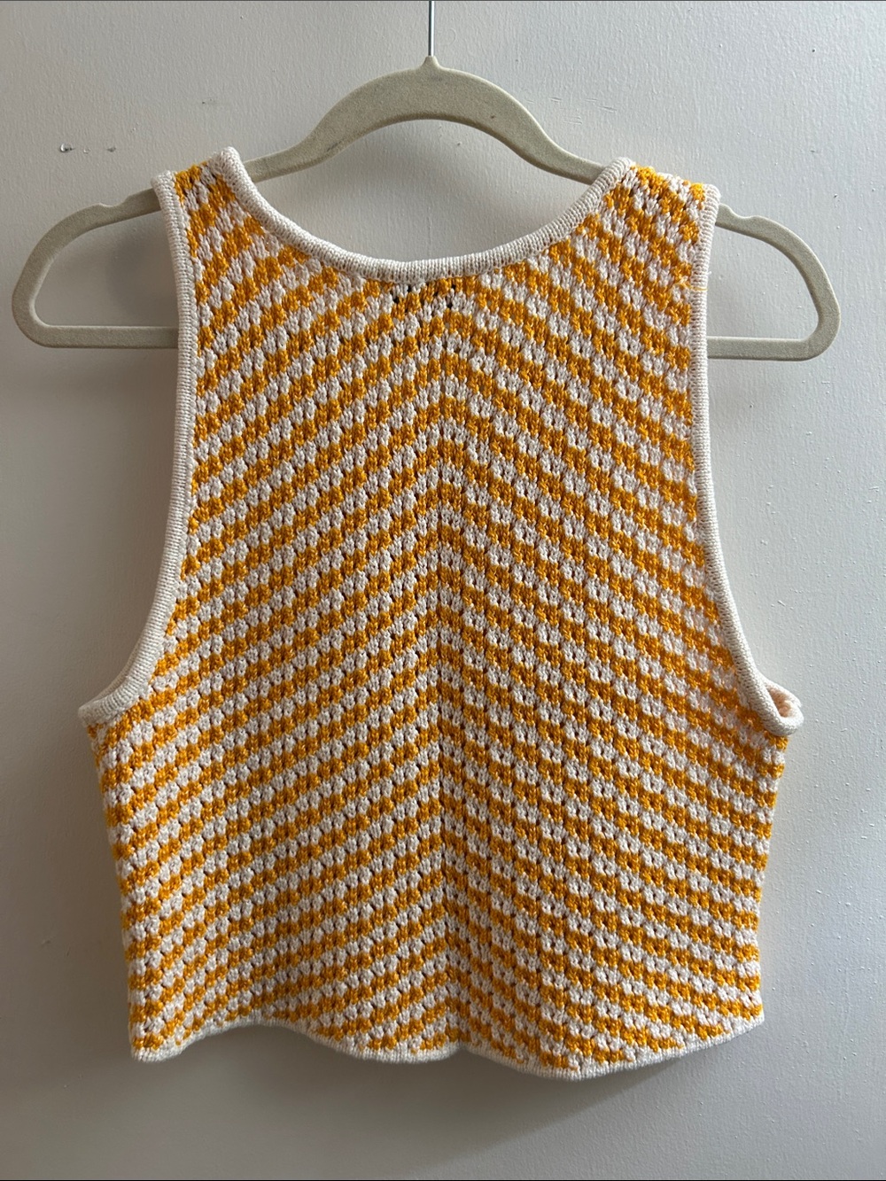 Gianni Bini Yellow & Cream Knit Cropped Tank - Picture 3 of 3